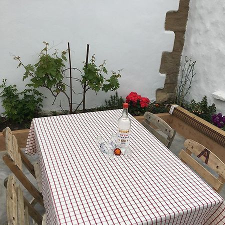 Anemos Traditional Villa 아크앤젤로스 외부 사진